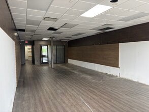 7402-7410 Broadview Rd, Cleveland, OH à louer Photo intérieure– Image 1 sur 4