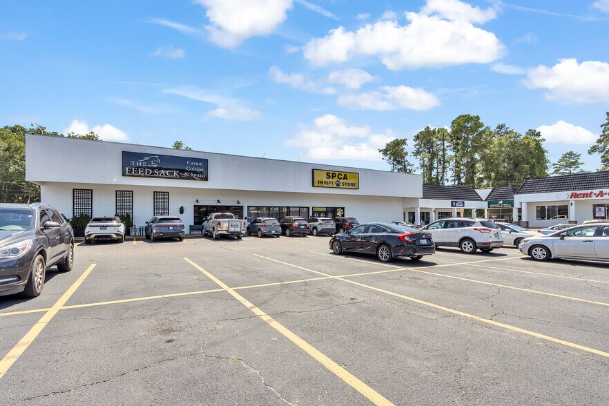 1555 Whiskey Rd, Aiken, SC à louer - Photo de l’immeuble – Image 3 sur 18