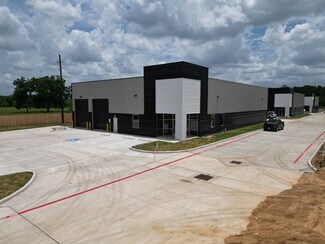Plus de détails pour 1623 S Cherry St, Tomball, TX - Industriel/Logistique à louer