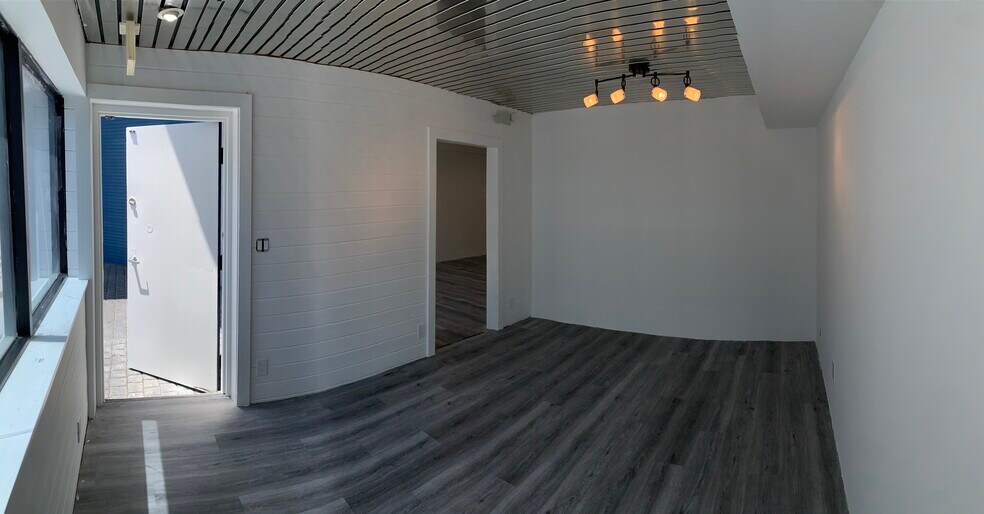 14200-14238 SW 136th St, Miami, FL à louer - Photo de l’immeuble – Image 2 sur 23