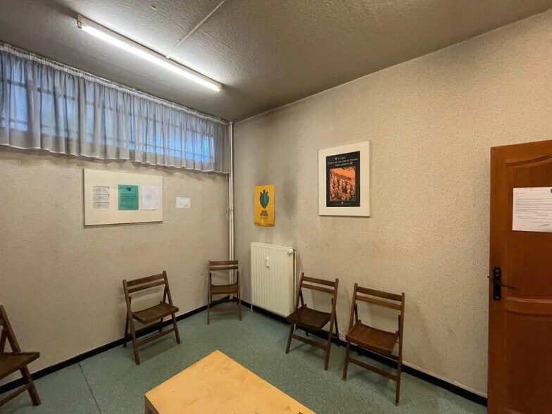 Local commercial dans La Madeleine à vendre - Photo intérieure – Image 2 sur 3