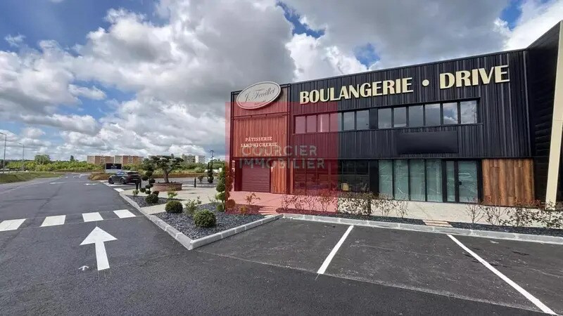 1 Rue De Bretagne, Dreux à louer - Photo de l’immeuble – Image 3 sur 7