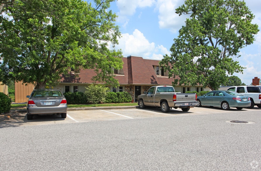 3431 Lorna Ln, Birmingham, AL à louer - Photo principale – Image 1 sur 4