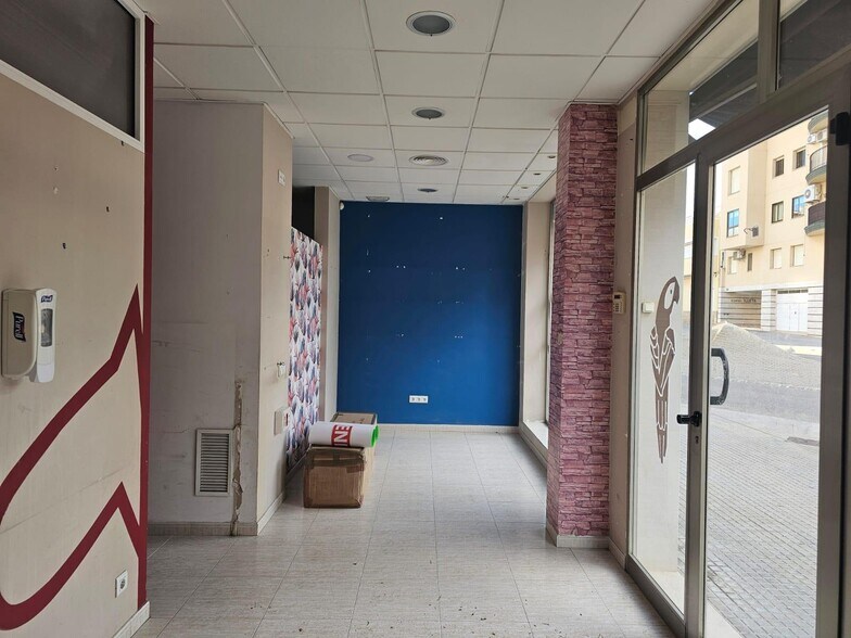 Local commercial dans Sant Carles de la Ràpita, Tarragona à louer - Photo intérieure – Image 2 sur 9