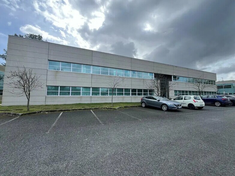 Bureau dans Mérignac à louer - Photo de l’immeuble – Image 1 sur 9