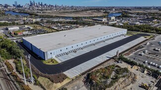 Plus de détails pour 3060 S 61st St, Philadelphia, PA - Industriel/Logistique à louer