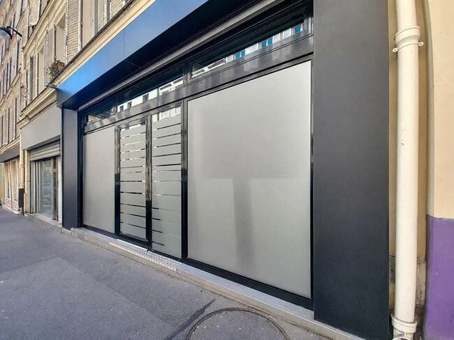 Plus de détails pour Local commercial à vendre