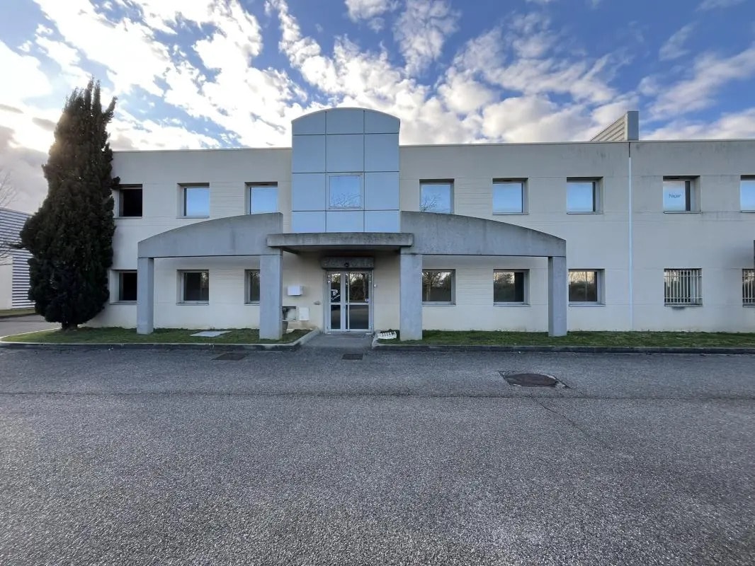 36 Rue Champ Dolin, Saint-Priest à louer Photo de l’immeuble– Image 1 sur 19