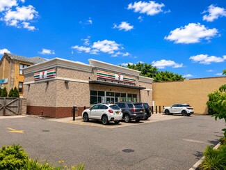 Plus de détails pour 136 Hempstead Tpke, West Hempstead, NY - Local commercial à vendre