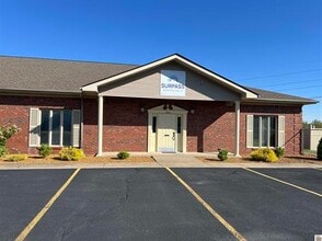 3551 Park Plaza Rd, Paducah, KY à louer Photo de l’immeuble– Image 1 sur 8