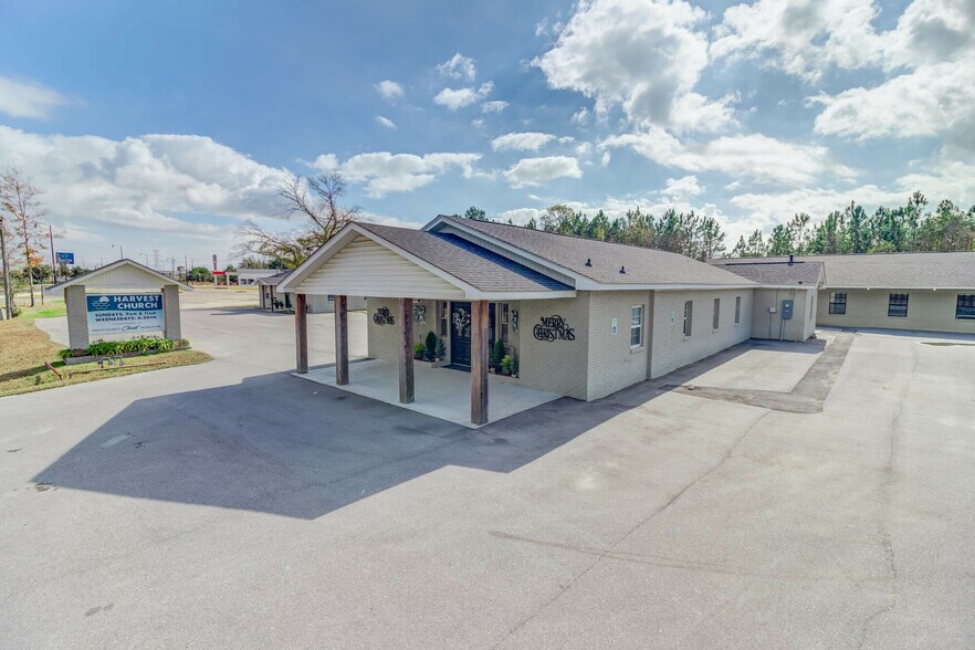 15523 Landon Rd, Gulfport, MS à vendre - Photo de l’immeuble – Image 2 sur 9