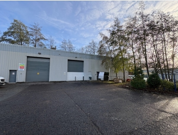 Bower Street St, Oldham à louer Photo principale– Image 1 sur 4