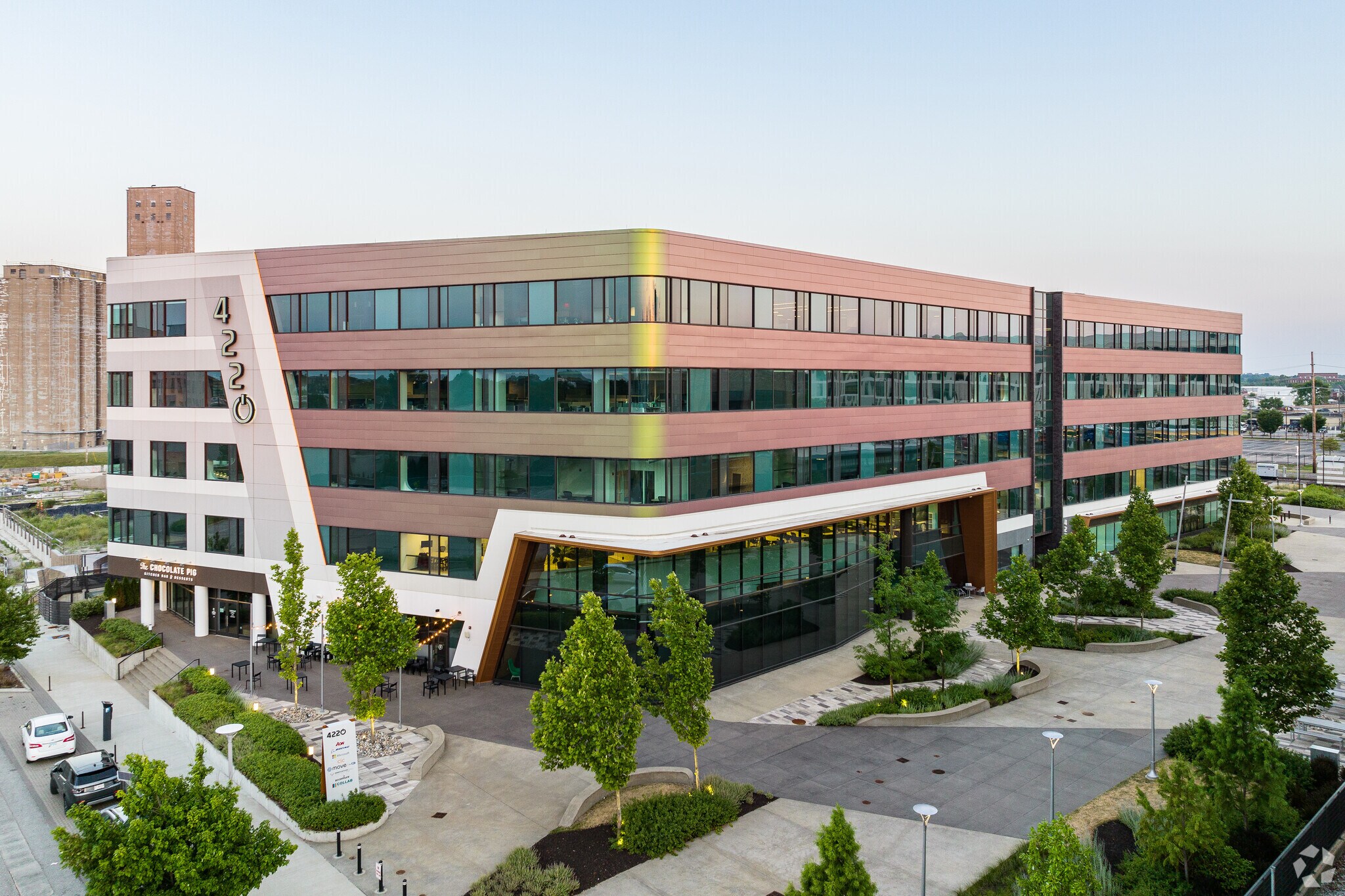 4220 Duncan Ave, Saint Louis, MO à louer Photo principale– Image 1 sur 65