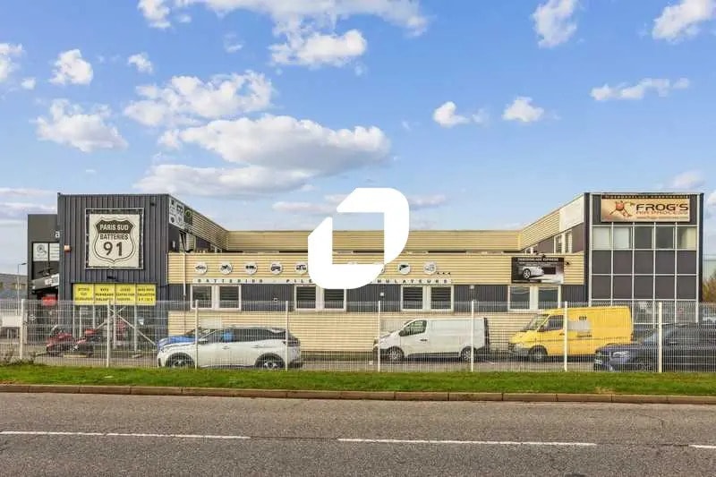 Bureau dans Villabé à louer Photo de l’immeuble– Image 1 sur 13