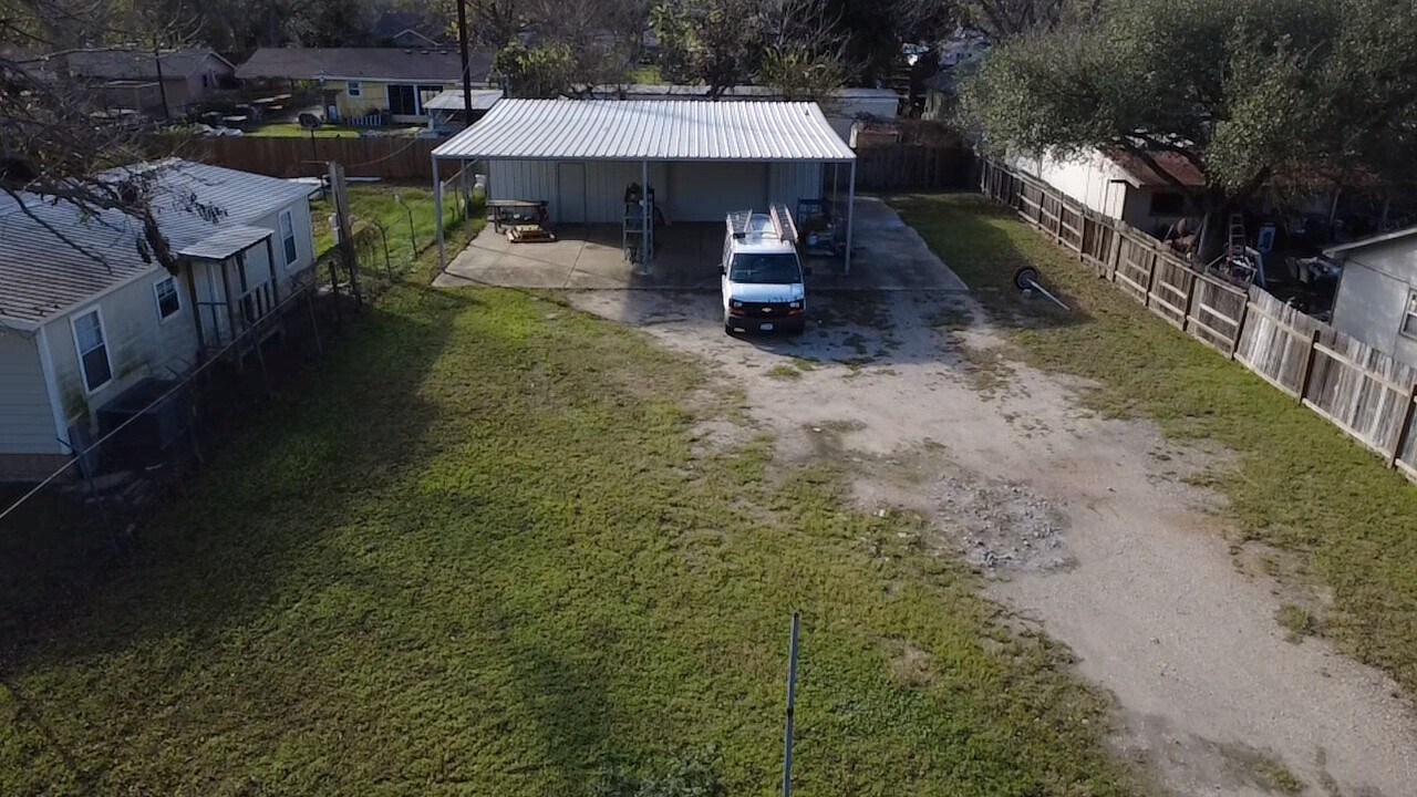 11815 Beeville Dr, Houston, TX à louer Photo intérieure– Image 1 sur 13