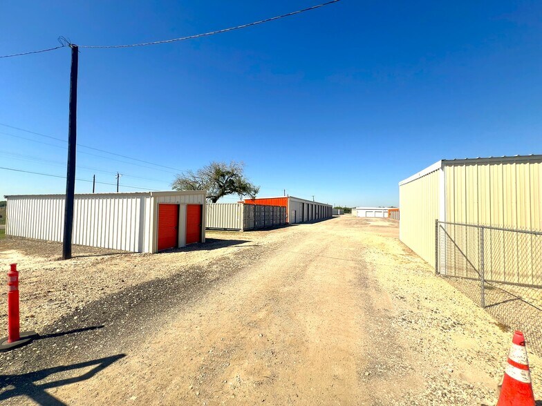 8109 Us Highway 77, Sinton, TX à vendre - Photo de l’immeuble – Image 2 sur 32