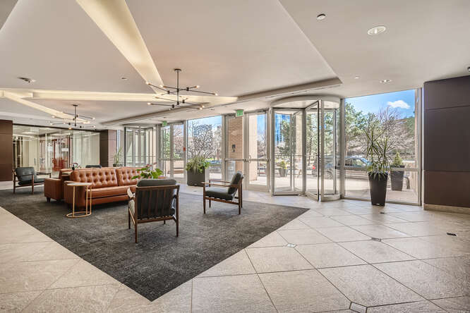 4582 S Ulster St, Denver, CO à louer - Photo intérieure – Image 3 sur 15