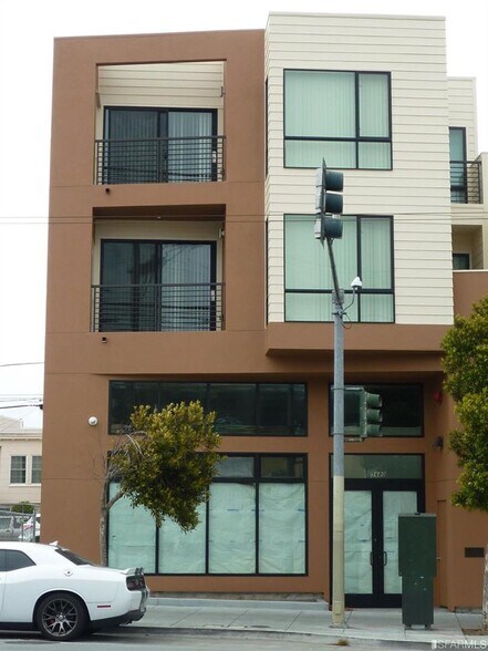 5680 Mission St, San Francisco, CA à vendre - Photo de l’immeuble – Image 1 sur 7