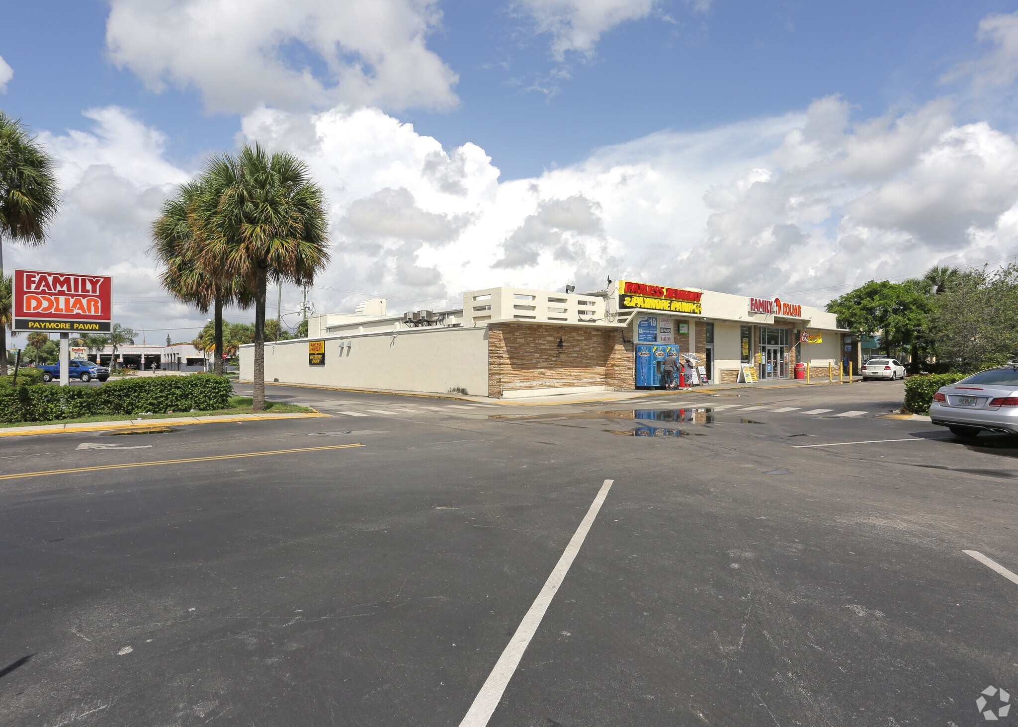 945-951 W Sunrise Blvd, Fort Lauderdale, FL à louer Photo de l’immeuble– Image 1 sur 14