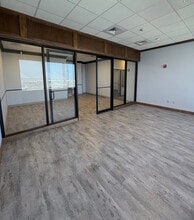 711 N Carancahua St, Corpus Christi, TX à louer Photo intérieure– Image 2 sur 8