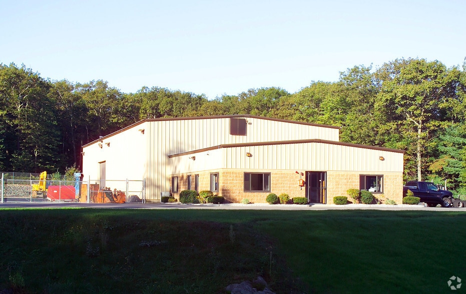 25 E Belcher Rd, Foxborough, MA à louer - Photo principale – Image 1 sur 5