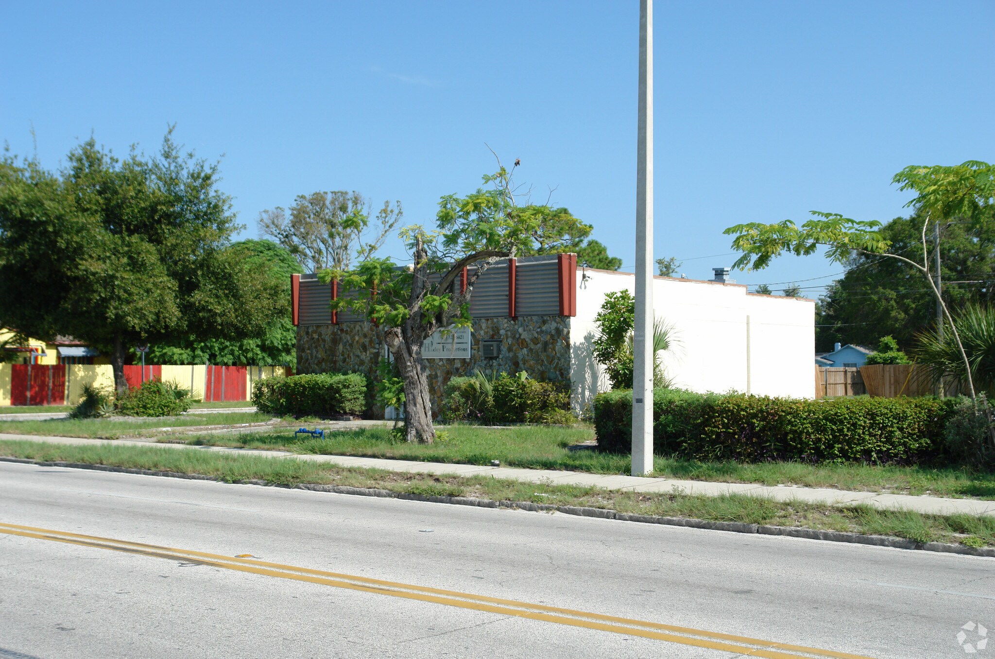 2463 5th Ave S & Vacant Lot portefeuille de 2 biens à vendre sur LoopNet.fr Photo principale– Image 1 sur 4