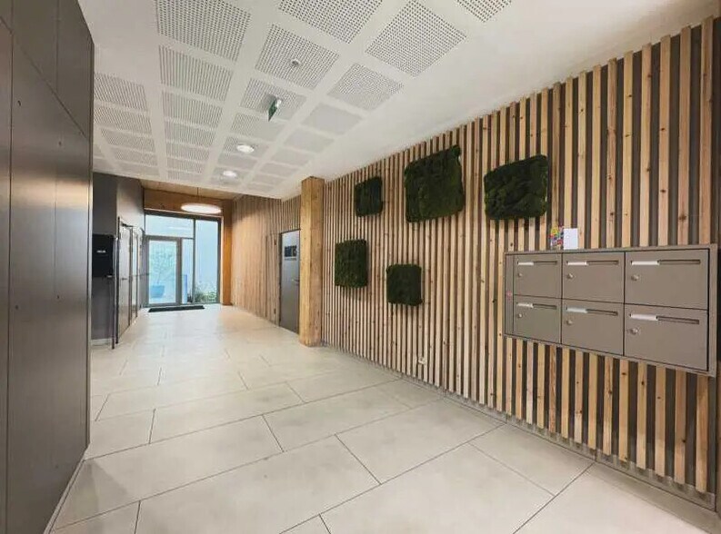 Bureau dans Lyon à louer - Photo de l’immeuble – Image 3 sur 20