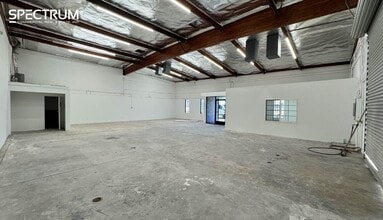 14538-14540 Keswick St, Van Nuys, CA à louer Photo intérieure– Image 2 sur 2