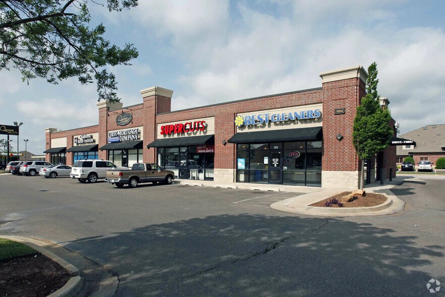 1004 NW 24th Ave NW, Norman, OK à louer - Photo principale – Image 1 sur 10