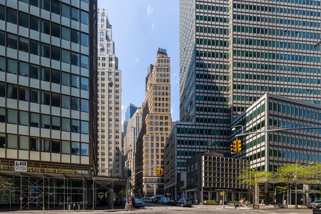 Plus de détails pour 111 John St, New York, NY - Bureau à louer