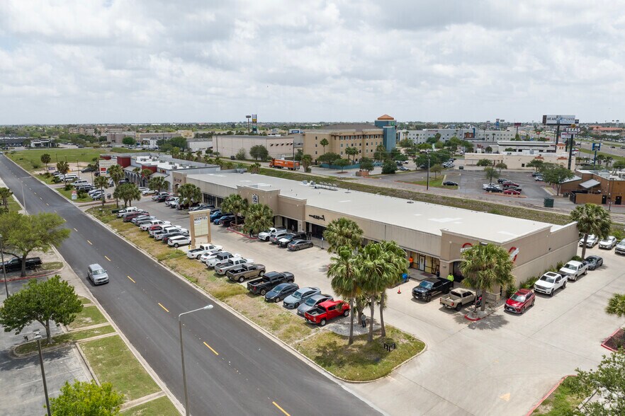 568 Springmart Blvd, Brownsville, TX à louer - Aérien – Image 3 sur 7