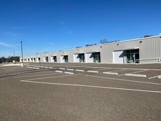 Plus de détails pour 1518 Navo Rd, Aubrey, TX - Local d'activités à louer