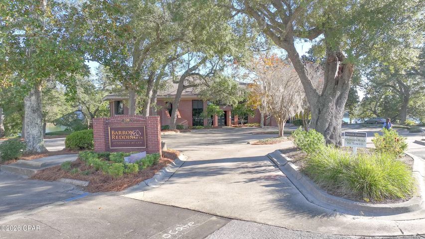 220 Mckenzie Ave, Panama City, FL à vendre Photo intérieure– Image 1 sur 44