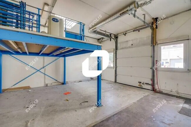 Plus de détails pour Bureau, Local d'activités à louer