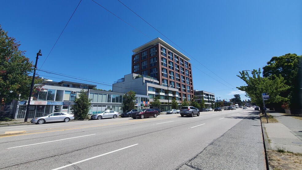 2653 Kingsway, Vancouver, BC à louer - Photo de l’immeuble – Image 3 sur 12