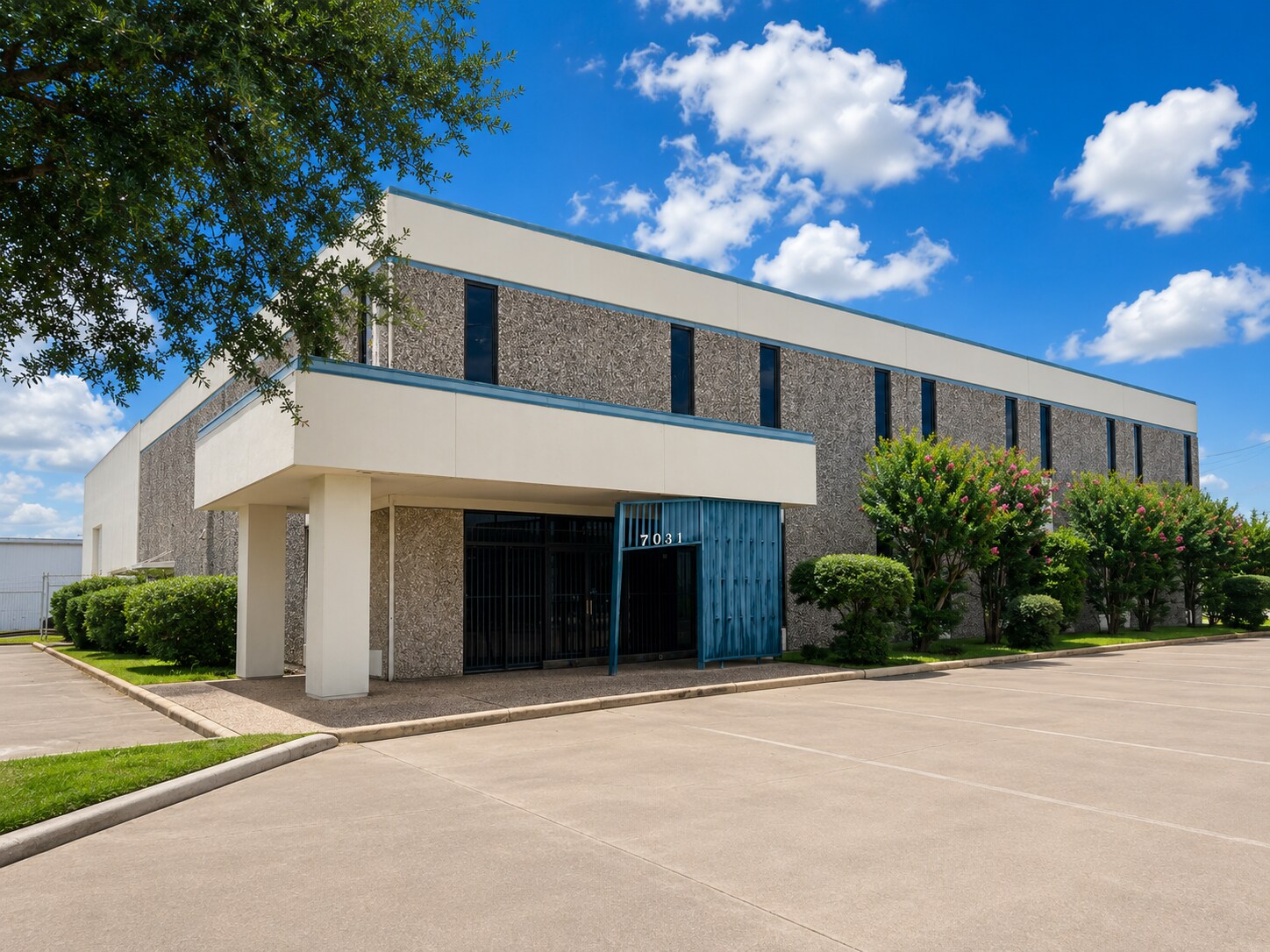7031 Grand Blvd, Houston, TX à louer Photo de l’immeuble– Image 1 sur 19