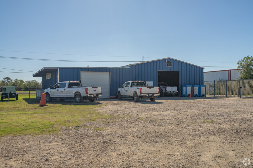 101-105 Hwy 365 portefeuille de 2 biens à vendre sur LoopNet.fr - Photo de l’immeuble – Image 3 sur 19