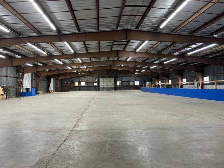 5568 Ayers St, Corpus Christi, TX à louer - Photo de l’immeuble – Image 2 sur 20