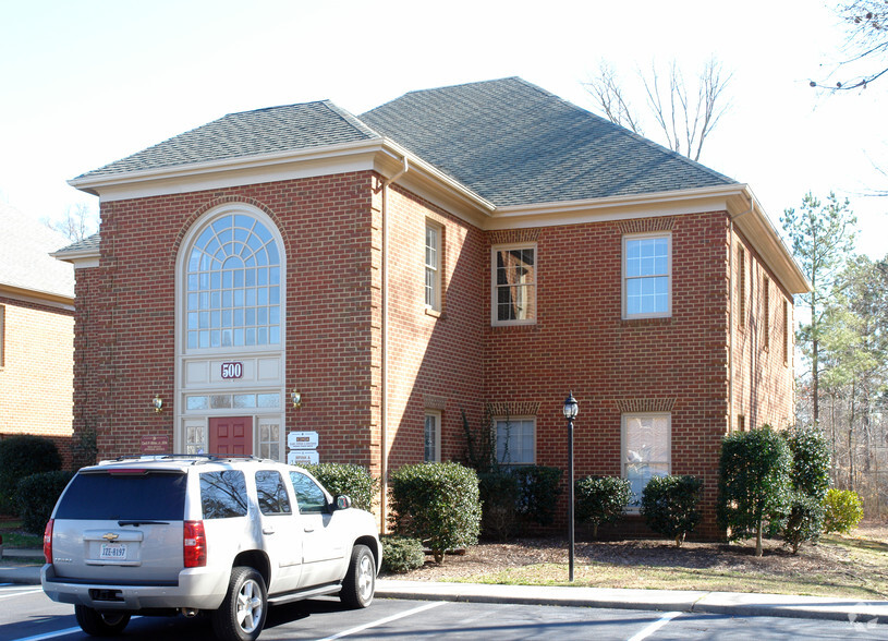 780 Pilot House Dr, Newport News, VA à vendre - Photo de l’immeuble – Image 1 sur 12