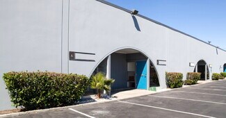 Plus de détails pour 2930-2941 Grace Ln, Costa Mesa, CA - Industriel/Logistique à louer