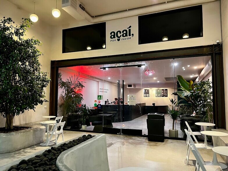 8128-8130 W 3rd St, Los Angeles, CA à louer - Photo de l’immeuble – Image 3 sur 3