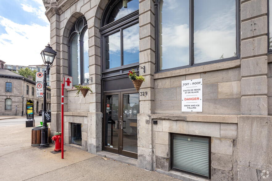 329 Rue de la Commune O, Montréal, QC à louer - Photo de l’immeuble – Image 2 sur 7