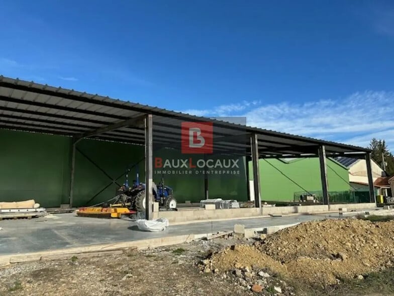 Local d’activités dans Caumont-sur-Durance à louer - Photo de la construction – Image 3 sur 5