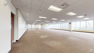 1299 Farnam St, Omaha, NE à louer Numérisation 3D Matterport– Image 1 sur 4