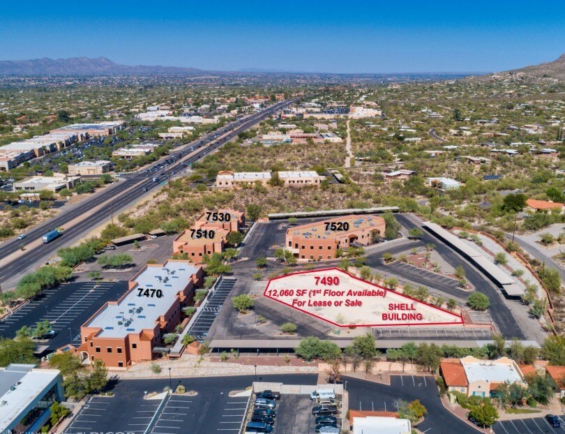 7490 N Oracle Rd, Tucson, AZ à louer Aérien– Image 1 sur 2