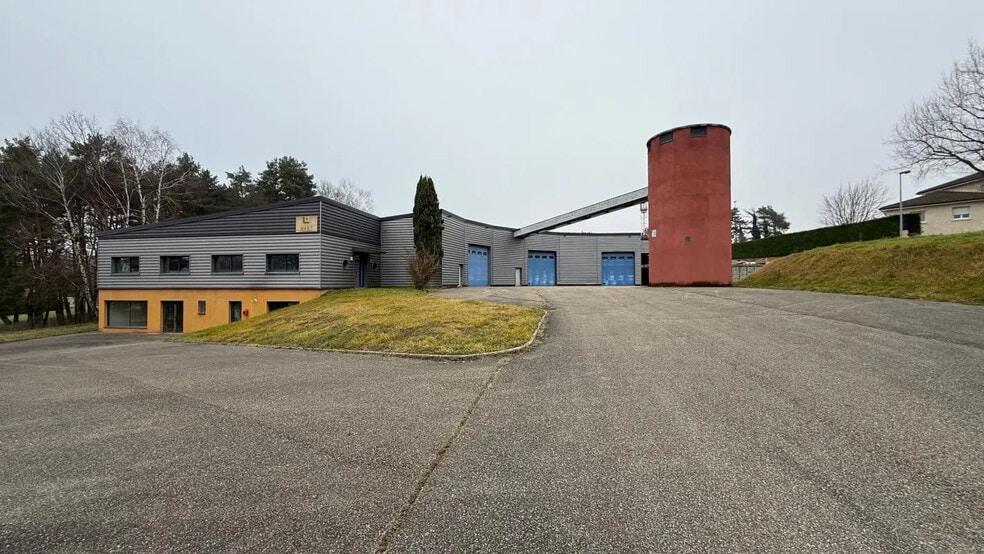 Industriel/Logistique dans Ceyzériat à vendre - Photo de l’immeuble – Image 1 sur 11