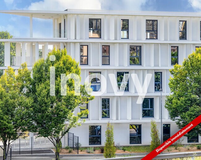 Plus de détails pour 7 Rue Saint Exupéry, Saint-Étienne - Bureau à louer