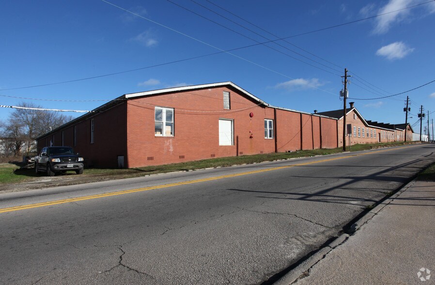 456 Industrial Blvd SW, Gainesville, GA à louer - Photo principale – Image 1 sur 2