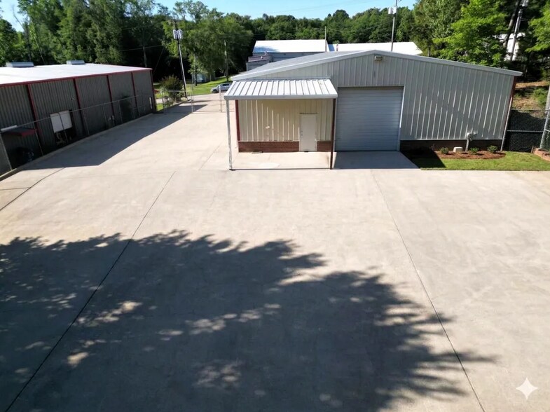 10230 Robinson Dr, Tyler, TX à louer - Photo de l’immeuble – Image 2 sur 4