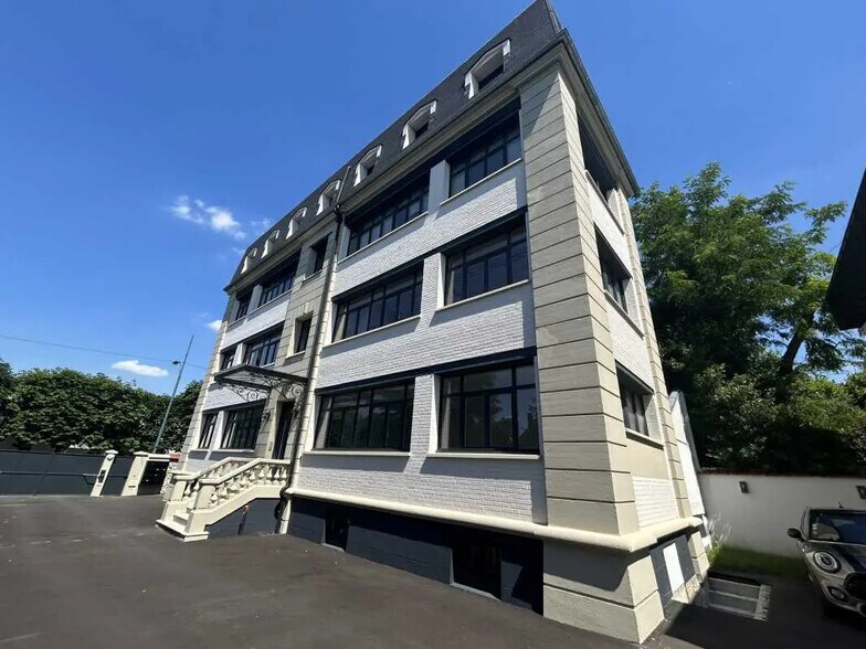 Bureau dans Saint-Maur-des-Fossés à vendre - Photo de l’immeuble – Image 1 sur 7